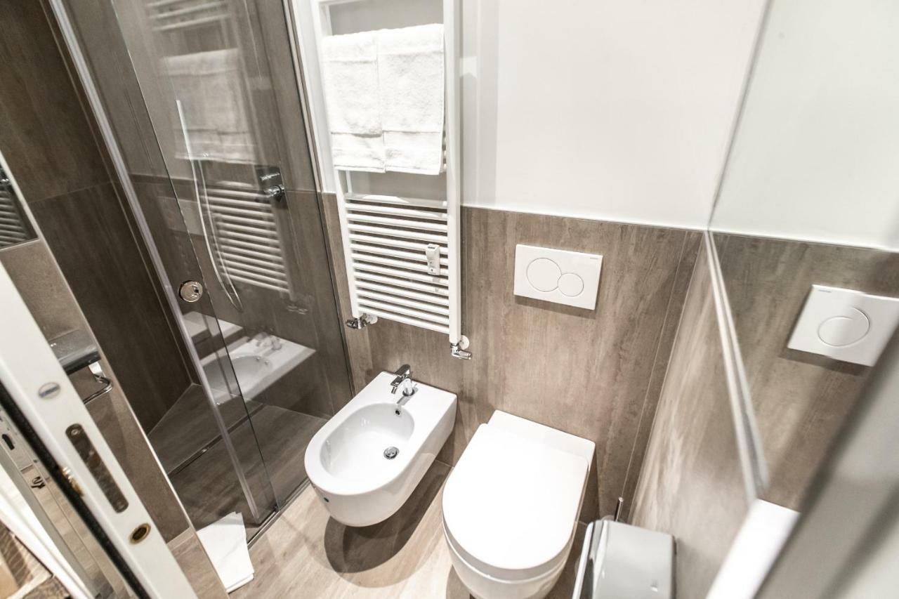 Duomo View Design Studio R&R Apartment Milano Exterior foto